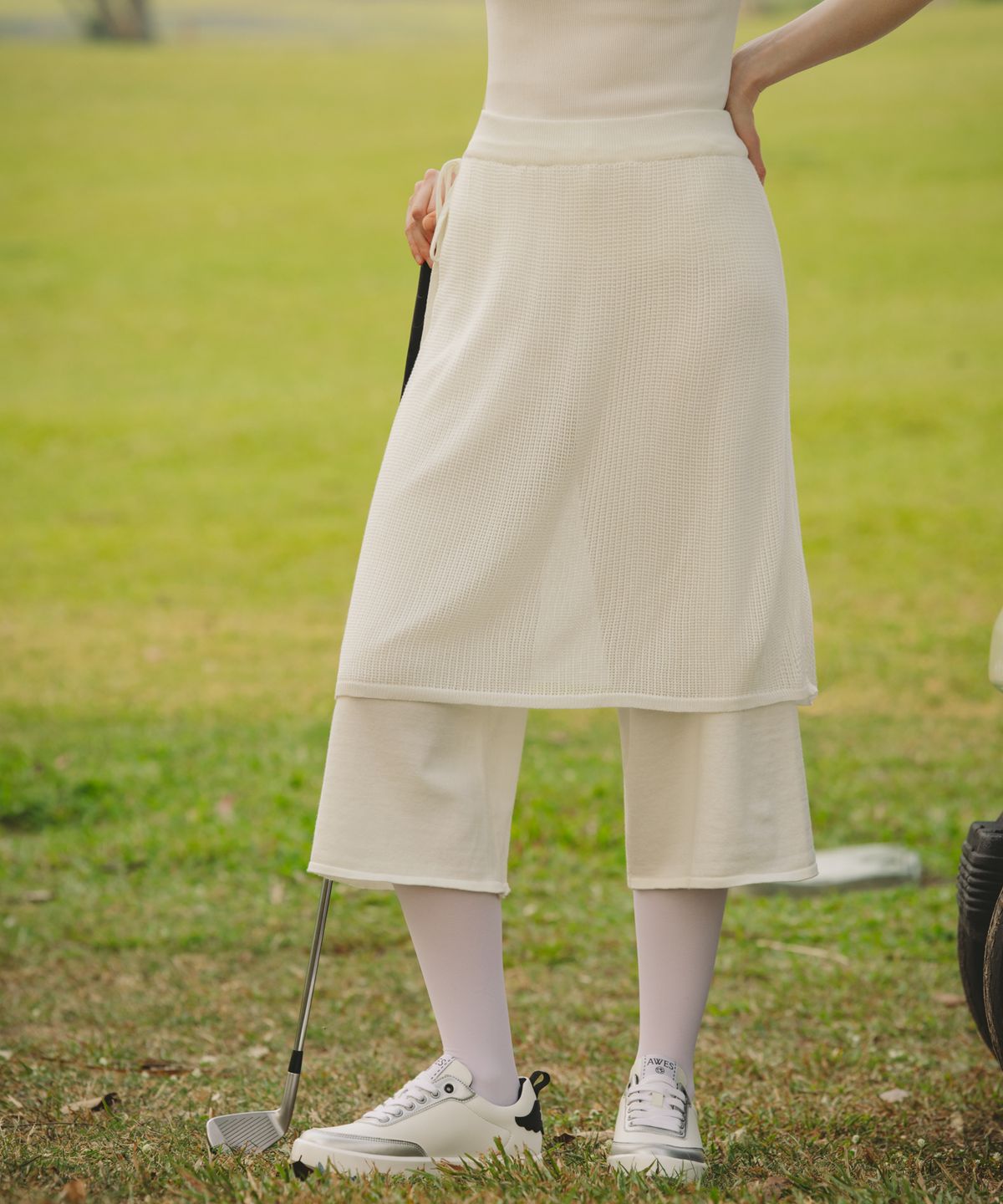 오베르 골프(OBER GOLF) 니트 랩 레이어드 하프 팬츠(아이보리)