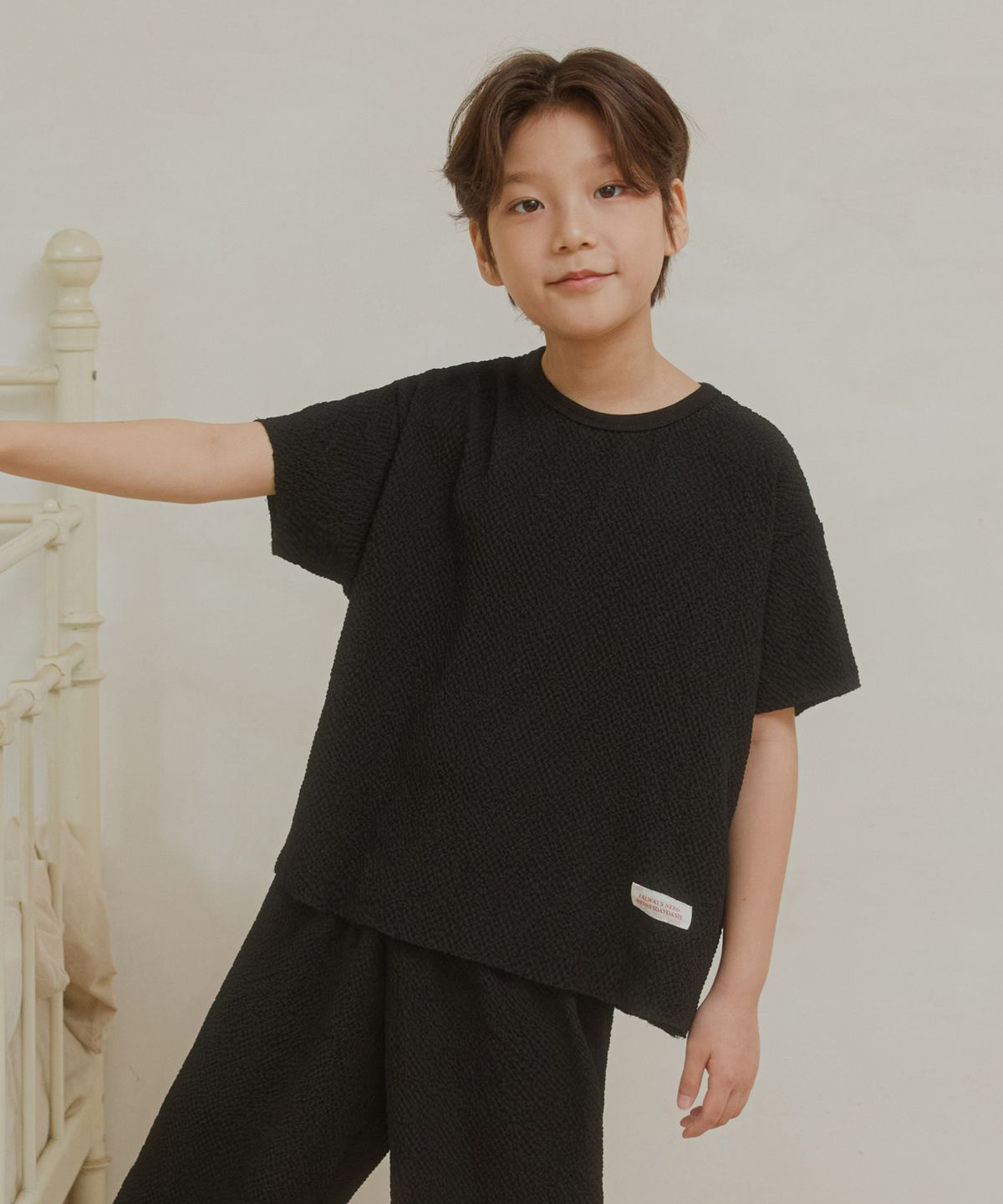 웬즈데이오아시스 키즈(WEDNESDAYOASIS KIDS) [Kids]버블 라운드 하프 티셔츠_BLACK(WB6ST01)