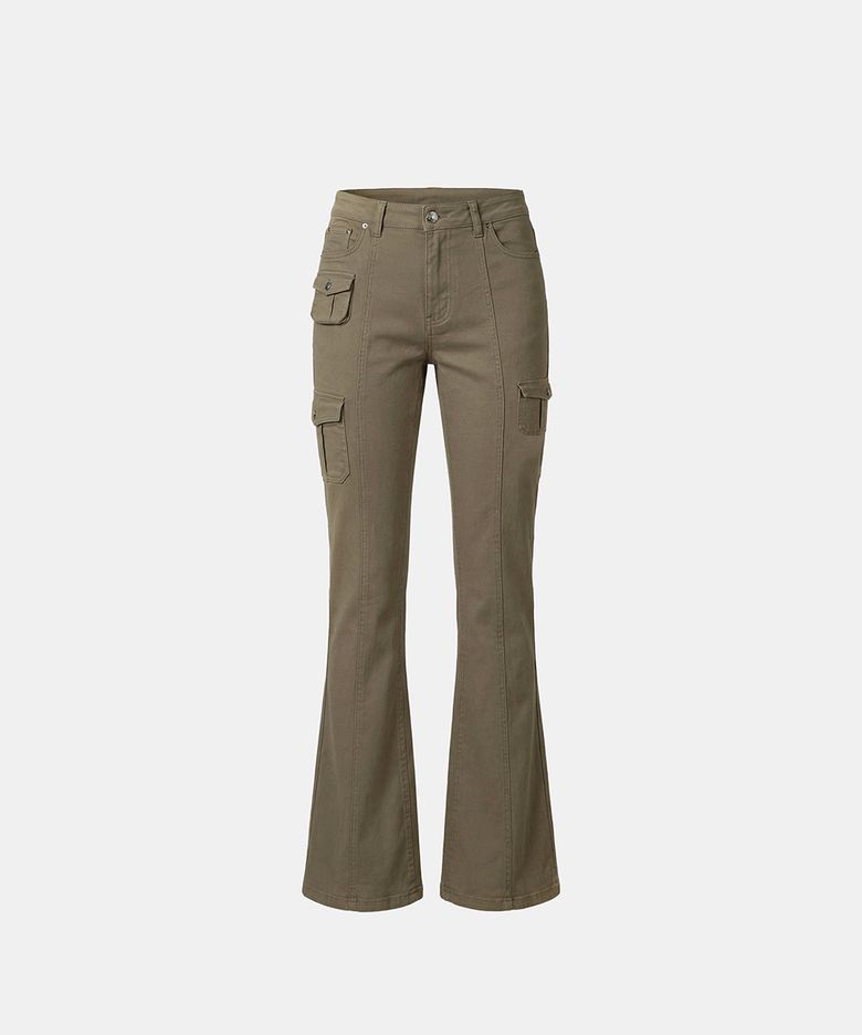 109 Low-Rise Cargo Bootcut Pants - Khaki