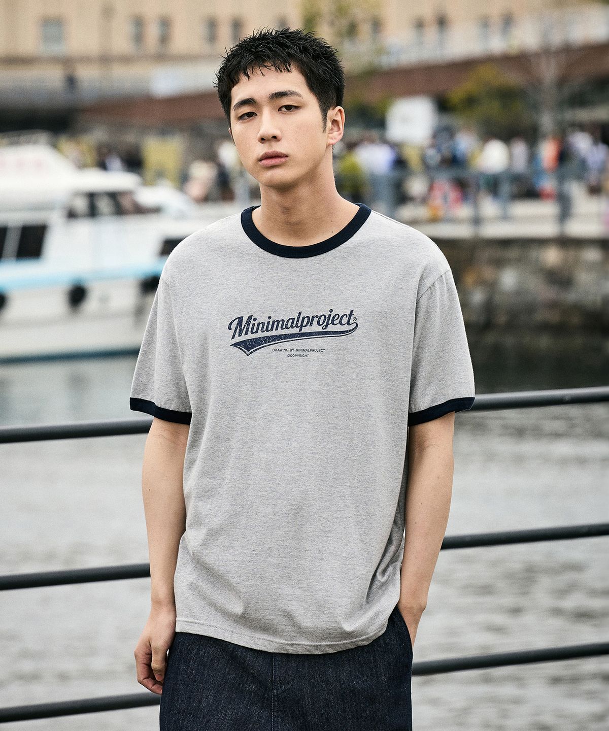 미니멀프로젝트(MINIMALPROJECT) 워시드 드로잉 링거 반팔 티셔츠 MST185 [GRAY/NAVY]