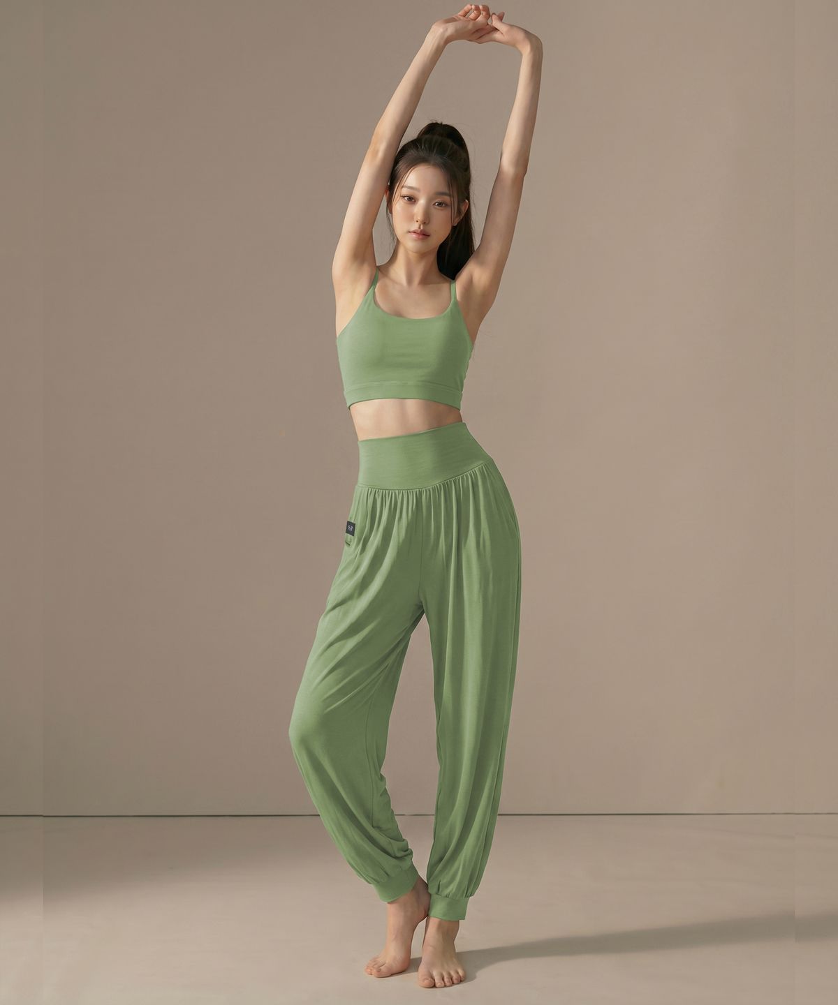 윌리워 스튜디오(WILLIWAW STUDIO) 배럴 드레이프 팬츠 [ 4 color ]