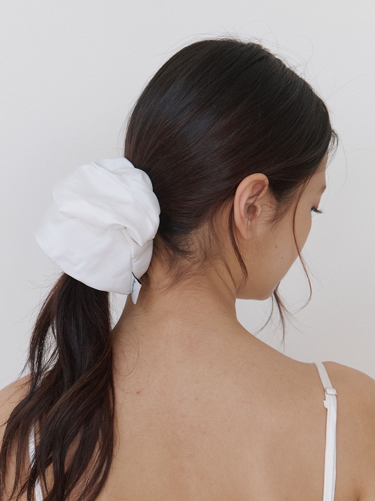 카인더베이비(KINDABABY) softy satin scrunch - cream
