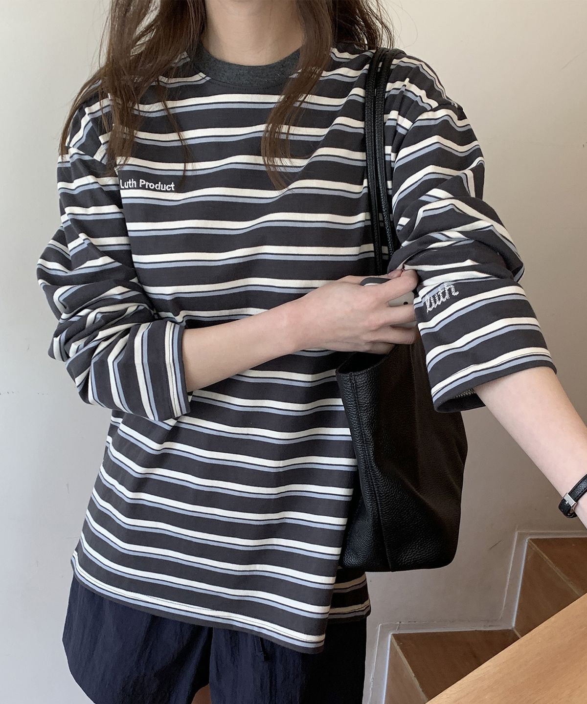 루스프로덕트(LUTHPRODUCT) Stitch Stripe T-Shirt _ BLUE GREY