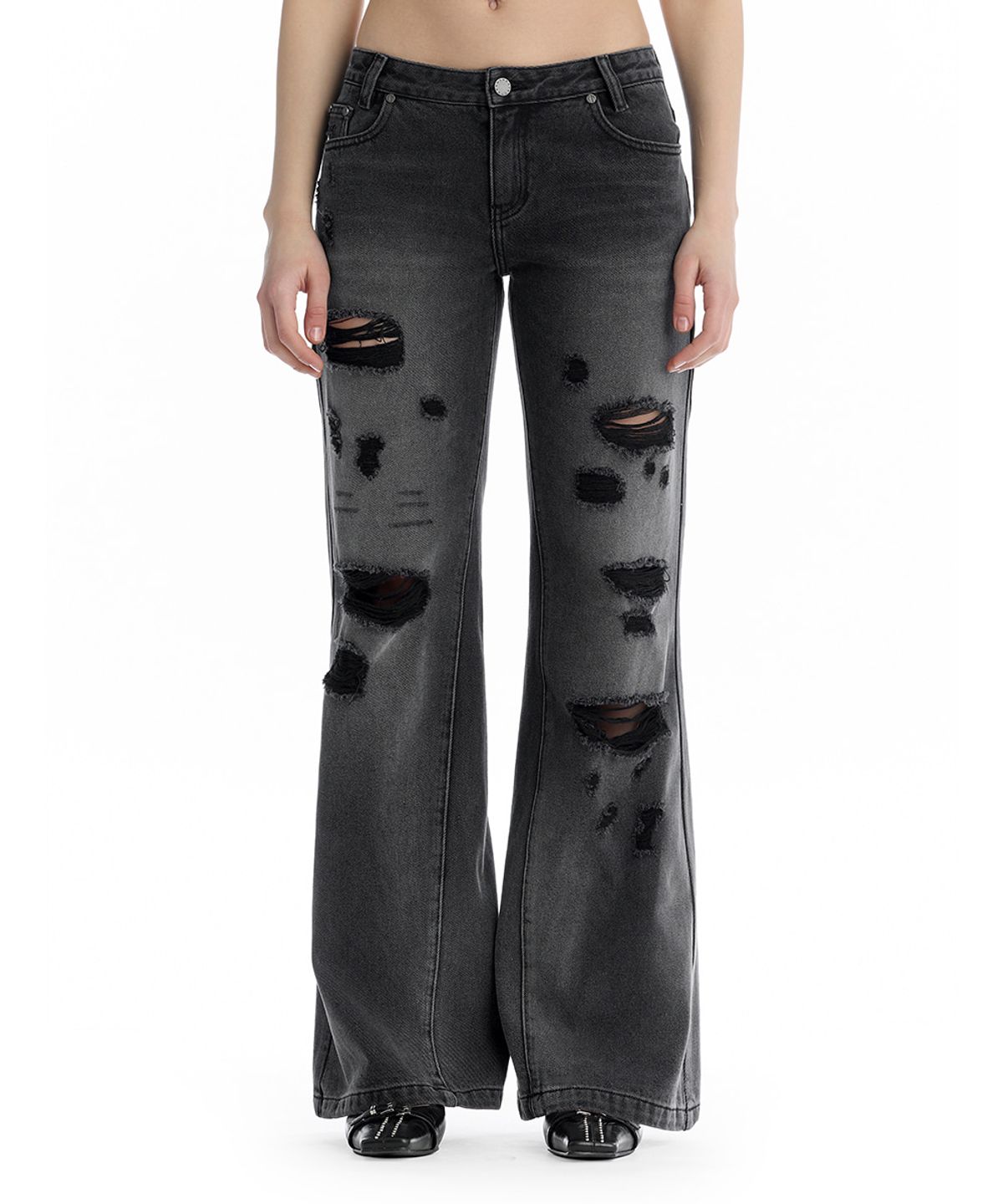 트리밍버드(TREEMINGBIRD) Distressed Bootcut Denim Pants [ Black ]