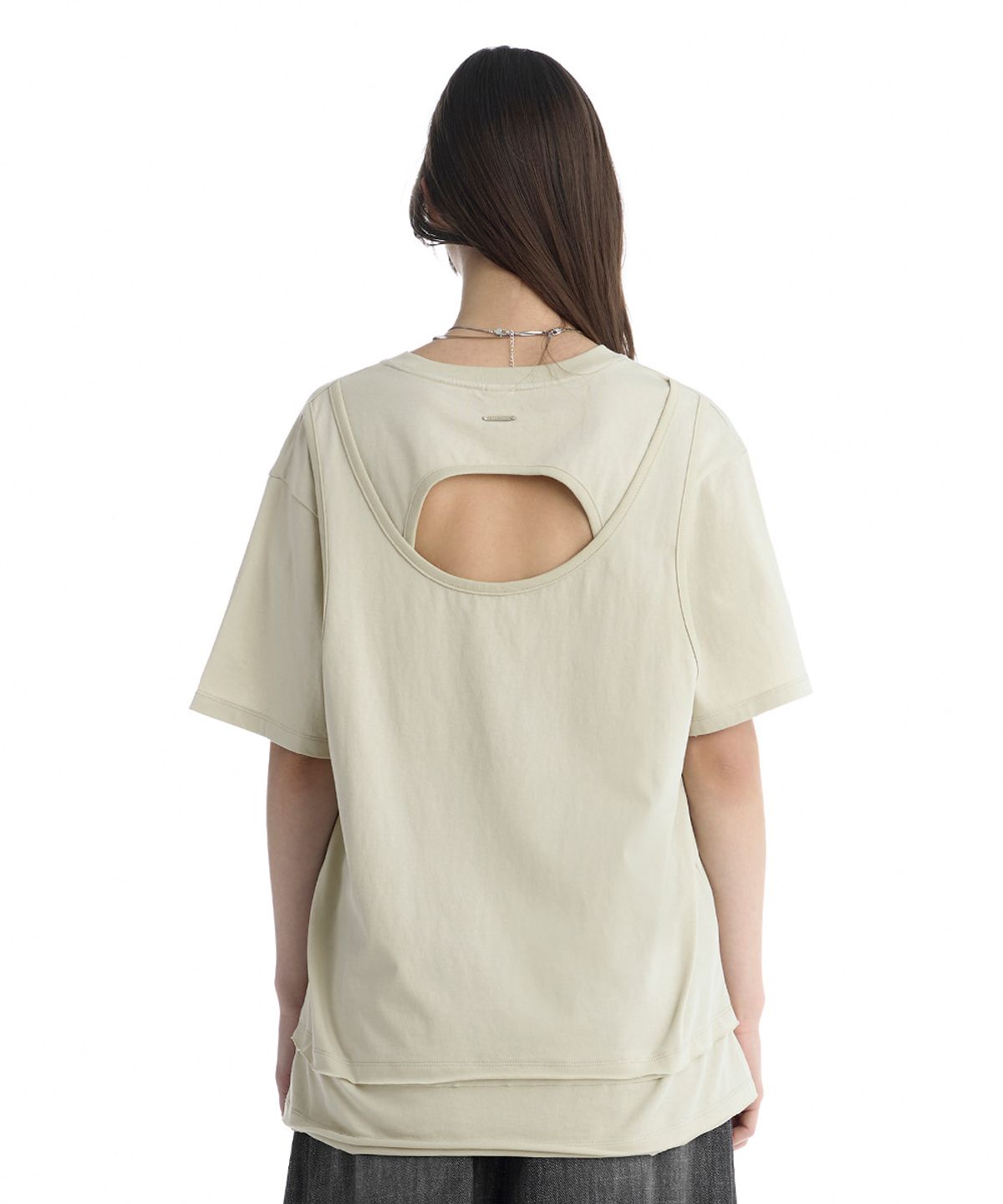 트리밍버드(TREEMINGBIRD) Open Back Detail T-Shirt [ Light Beige ]
