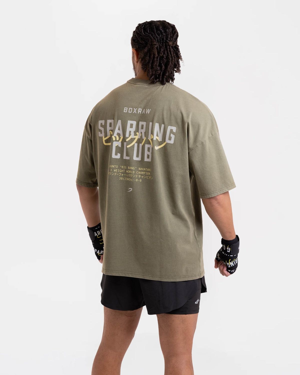 복스로(BOXRAW) 나카타니 x 스파링 클럽 오버사이즈 티셔츠 JUNTO-SPCLT [워시드 올리브]
