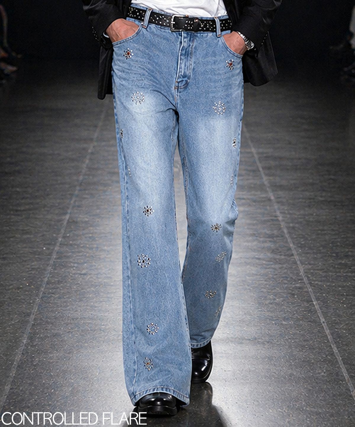 스트라이크(STRIKE) Radiant Stud Flare Denim