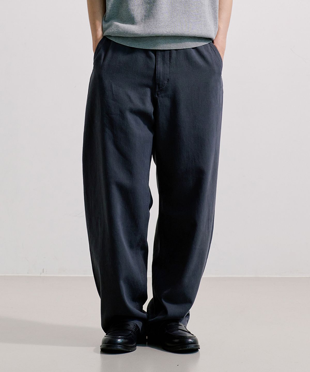 유니온블루(UNION BLUE) ARCHON TWILL CHINO PANTS [WASHED BLACK]