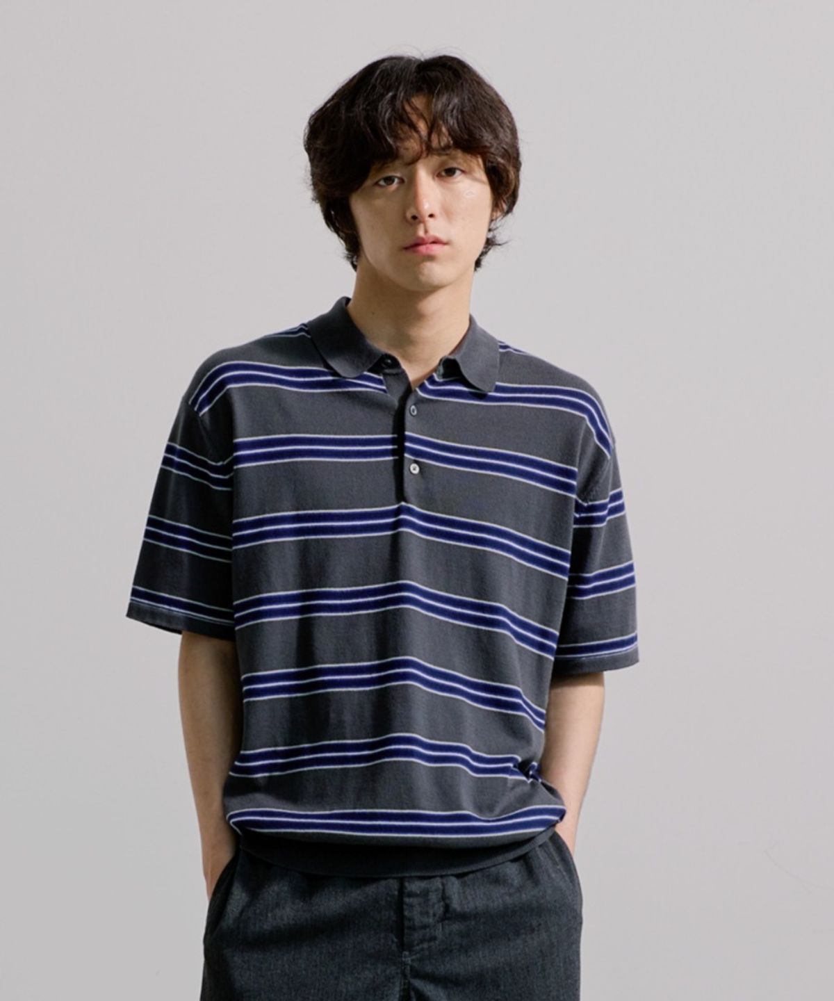 유니온블루(UNION BLUE) WALTZ STRIPE COLLAR HALF KNIT [MIDNIGHT CHARCOAL]