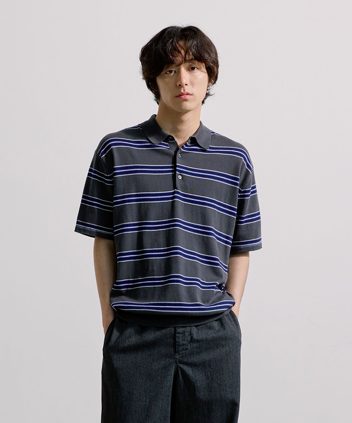 유니온블루(UNION BLUE) WALTZ STRIPE COLLAR HALF KNIT [MIDNIGHT CHARCOAL]