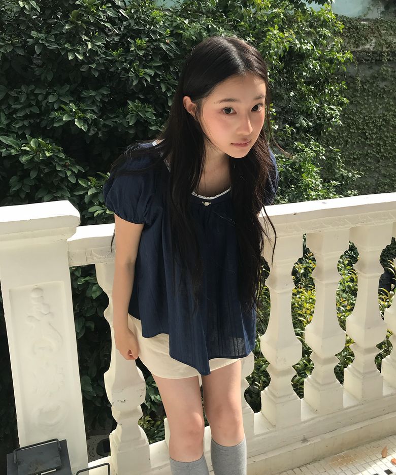 누아 셔링 플레어 블라우스 ( 네이비 )