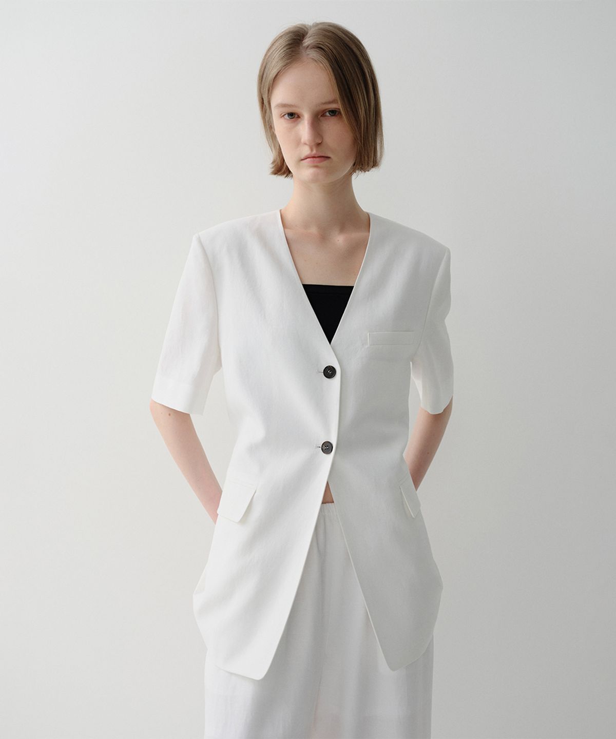 이아(EAAH) MALLOW LINEN COLLARLESS JACKET (WHITE)