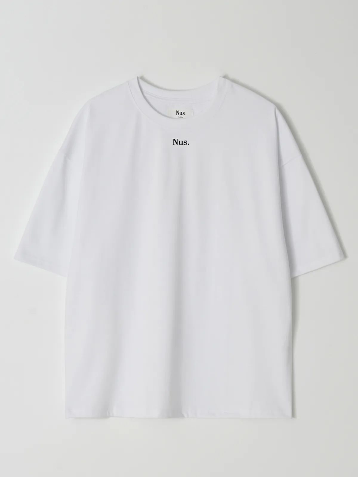 너스(NUS) Middle Logo 1/2 Tee(반팔) 화이트