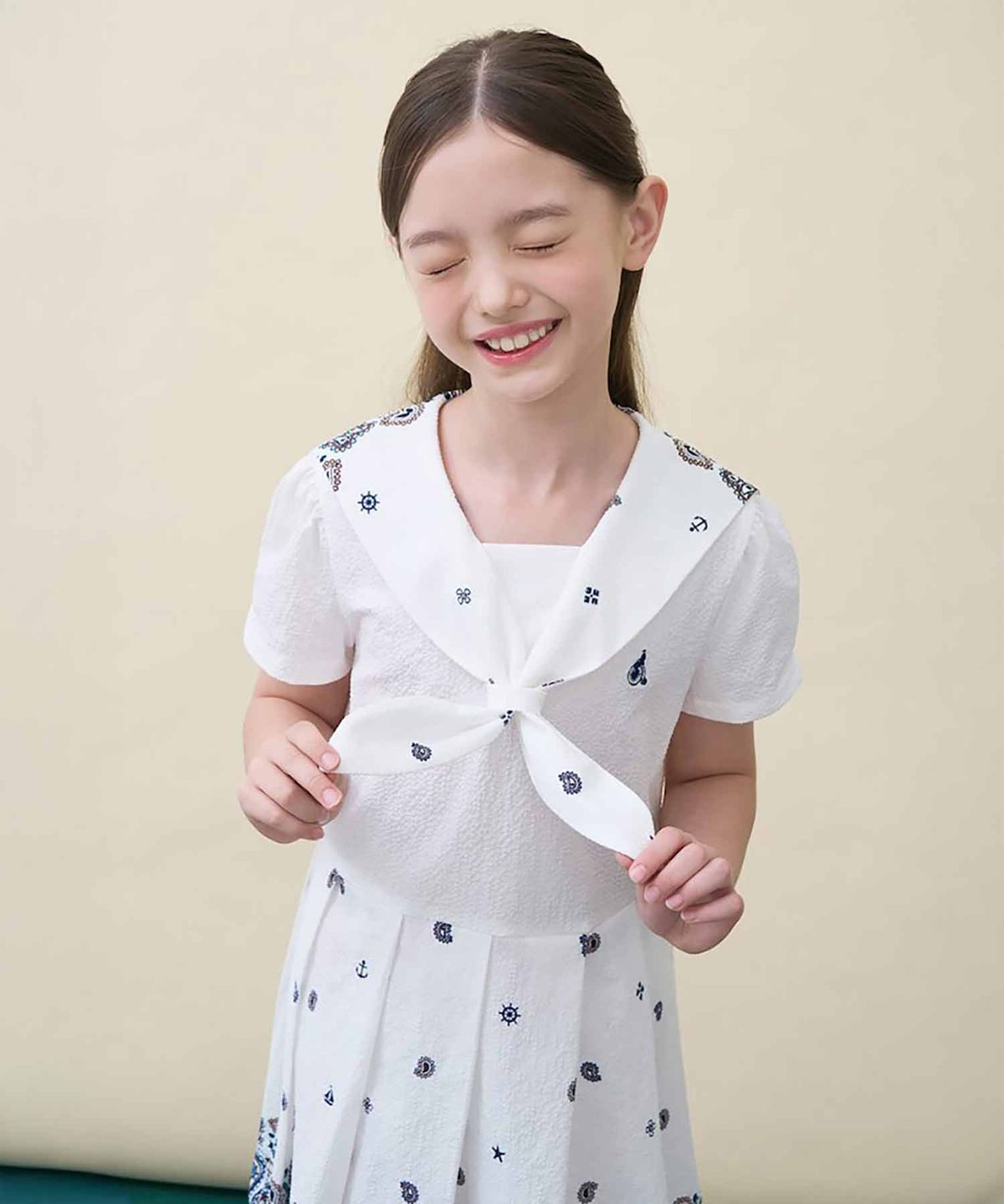 빈폴 키즈(BEANPOLE KIDS) 페이즐리 로맨틱 원피스 & 헤어슈슈 세트  화이트 (BI6471G061)