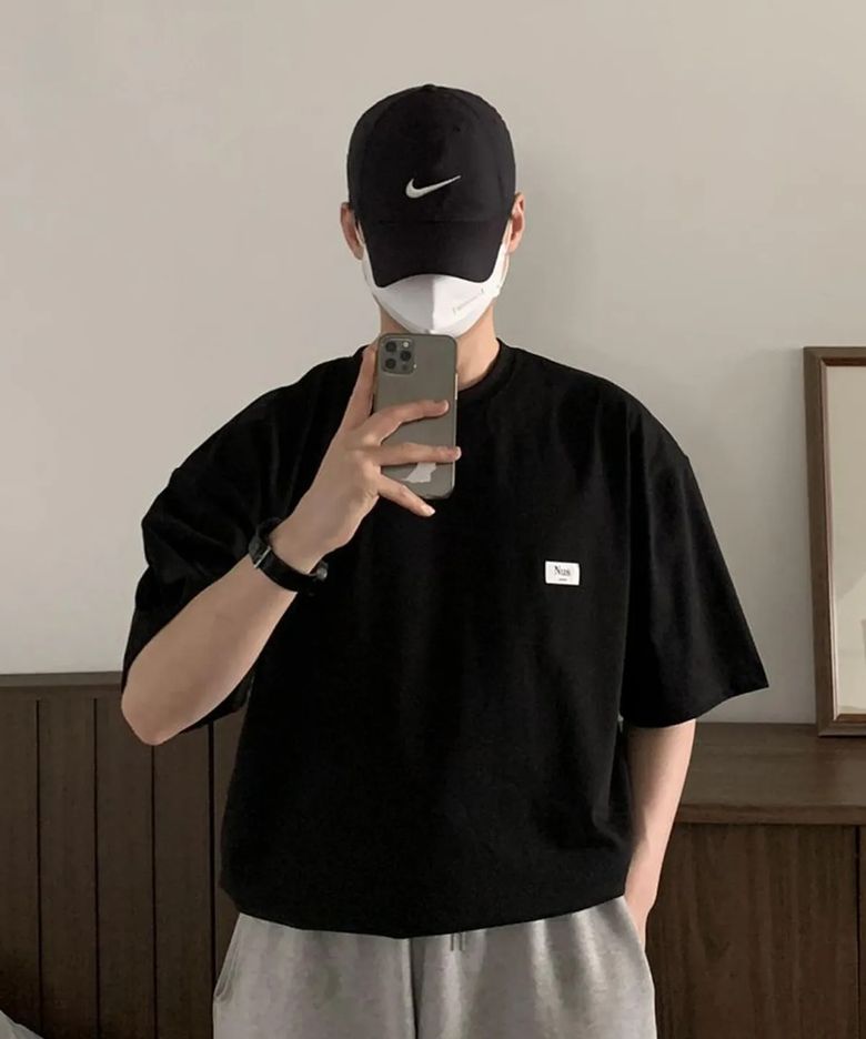 YEI Patch 1/2 Tee 블랙