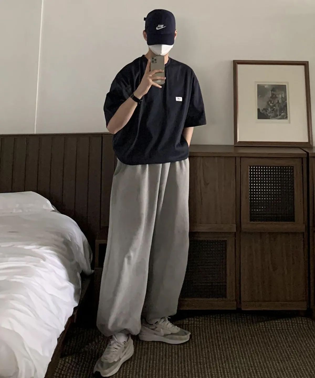 너스(NUS) YEI Patch 1/2 Tee 네이비