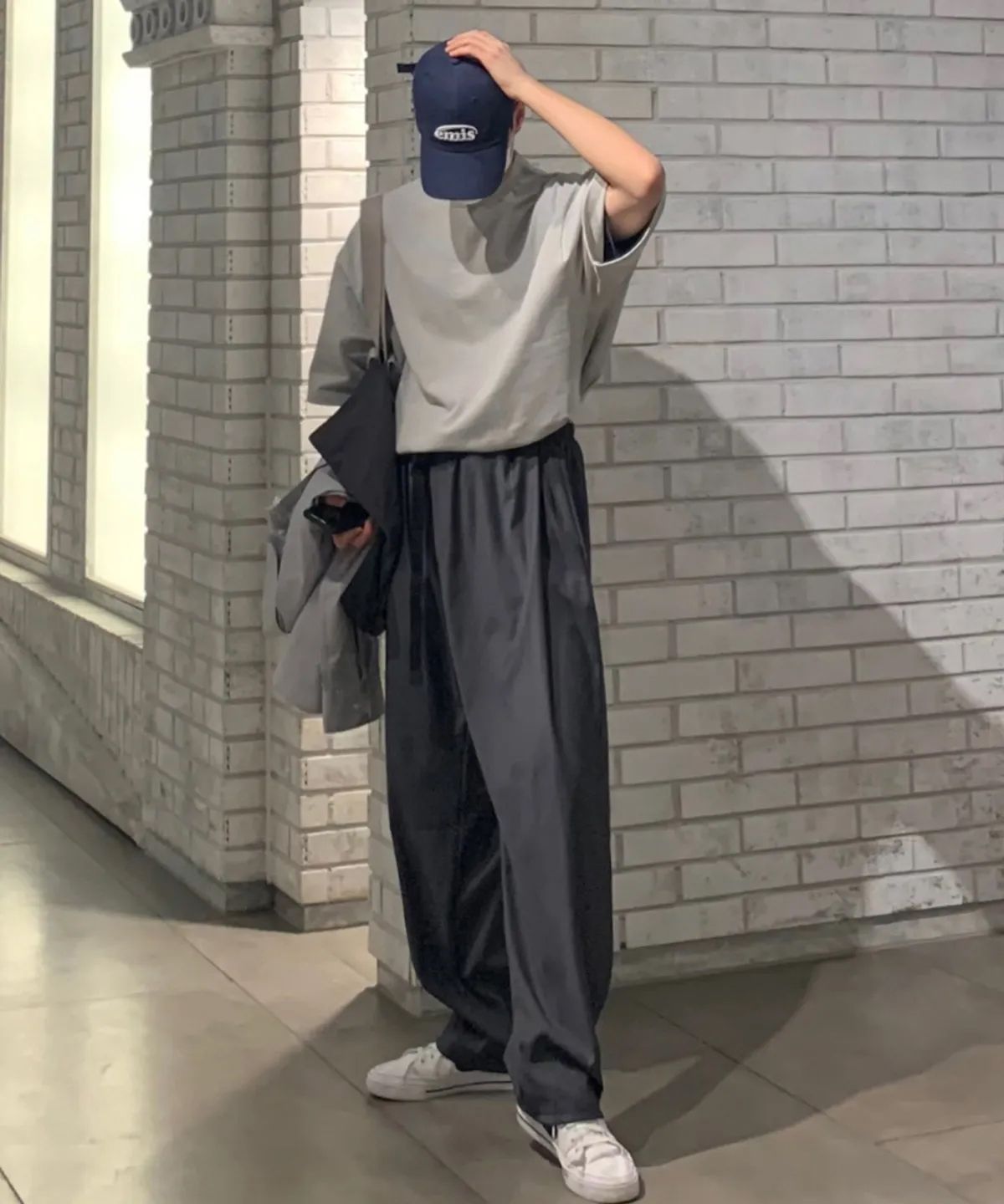 너스(NUS) YEI 1/2 Tee (반팔) 연그레이