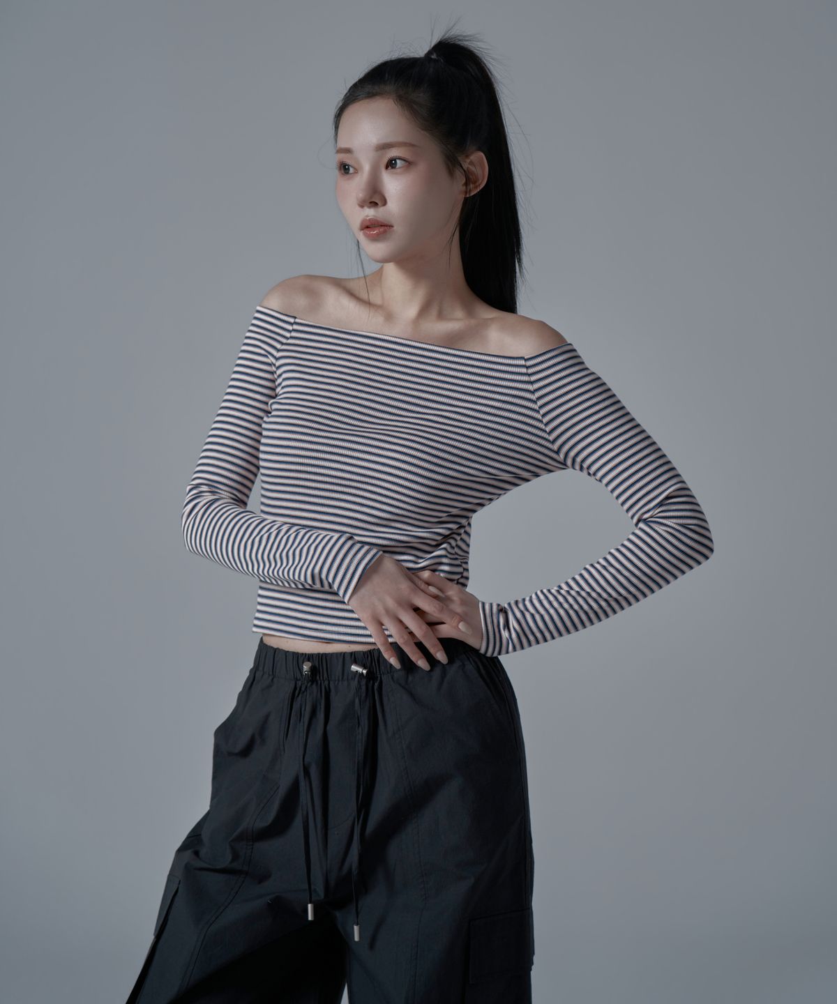 와르 포 우먼(WAARFORWOMAN) WT-74 골지 오프숄더 티셔츠_블루