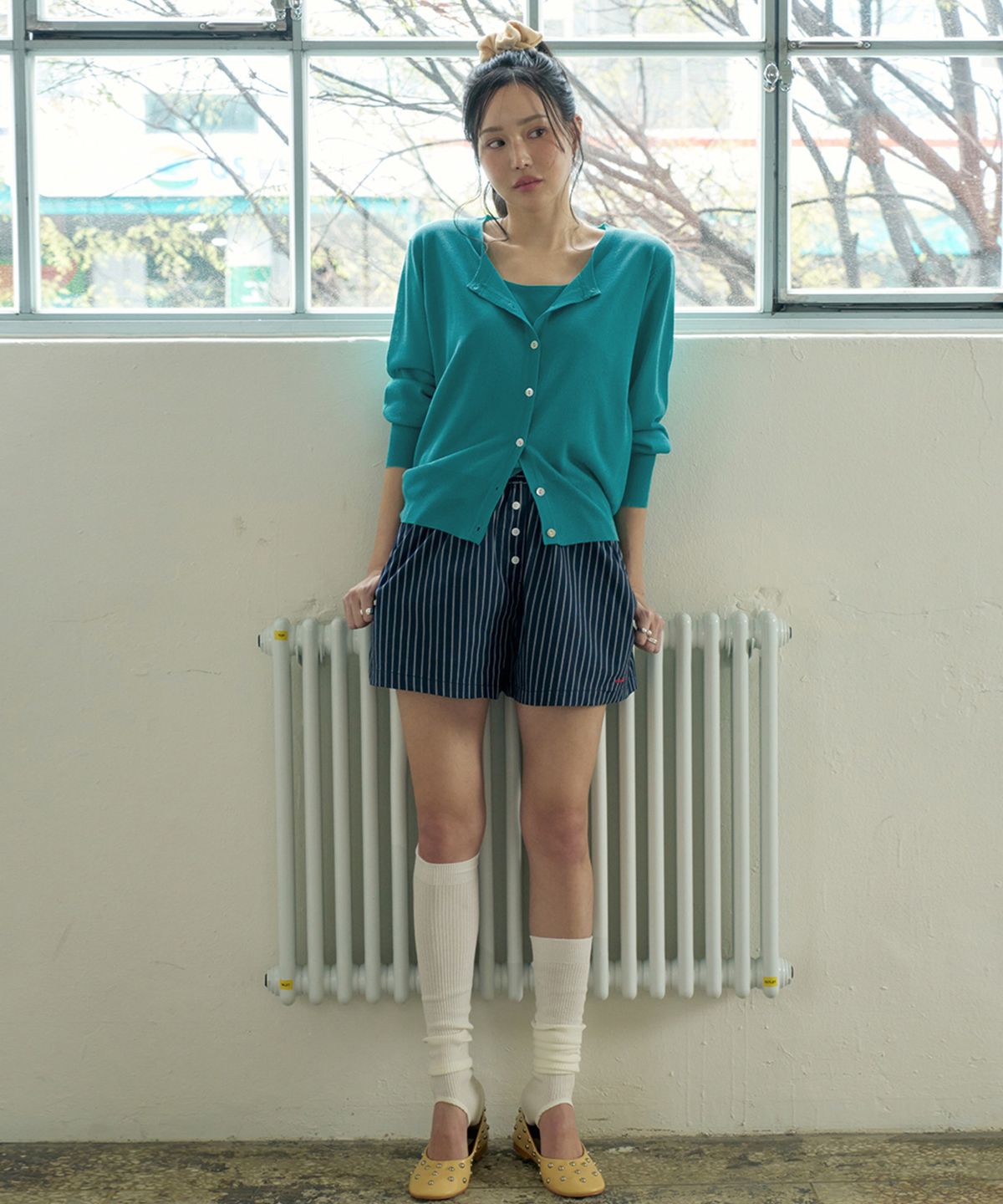 모르브13(MORVE13) 올슨 슬리브리스 가디건 세트