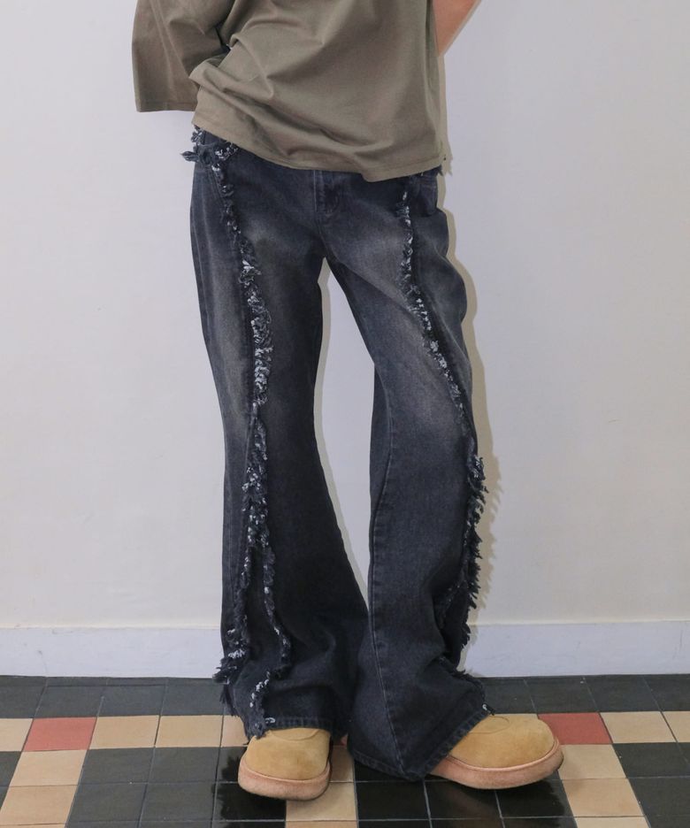 FRINGE LOOSE BOOTS CUT PANTS [BLACK]