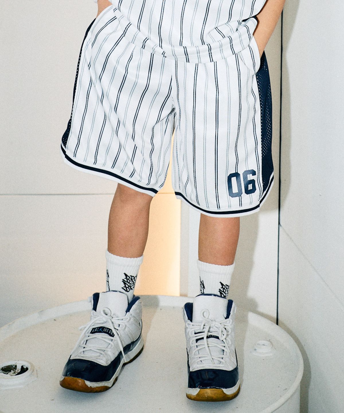 브라운브레스 키즈(BROWNBREATH KIDS) KIDS STRIPE MESH SHORTS - WHITE