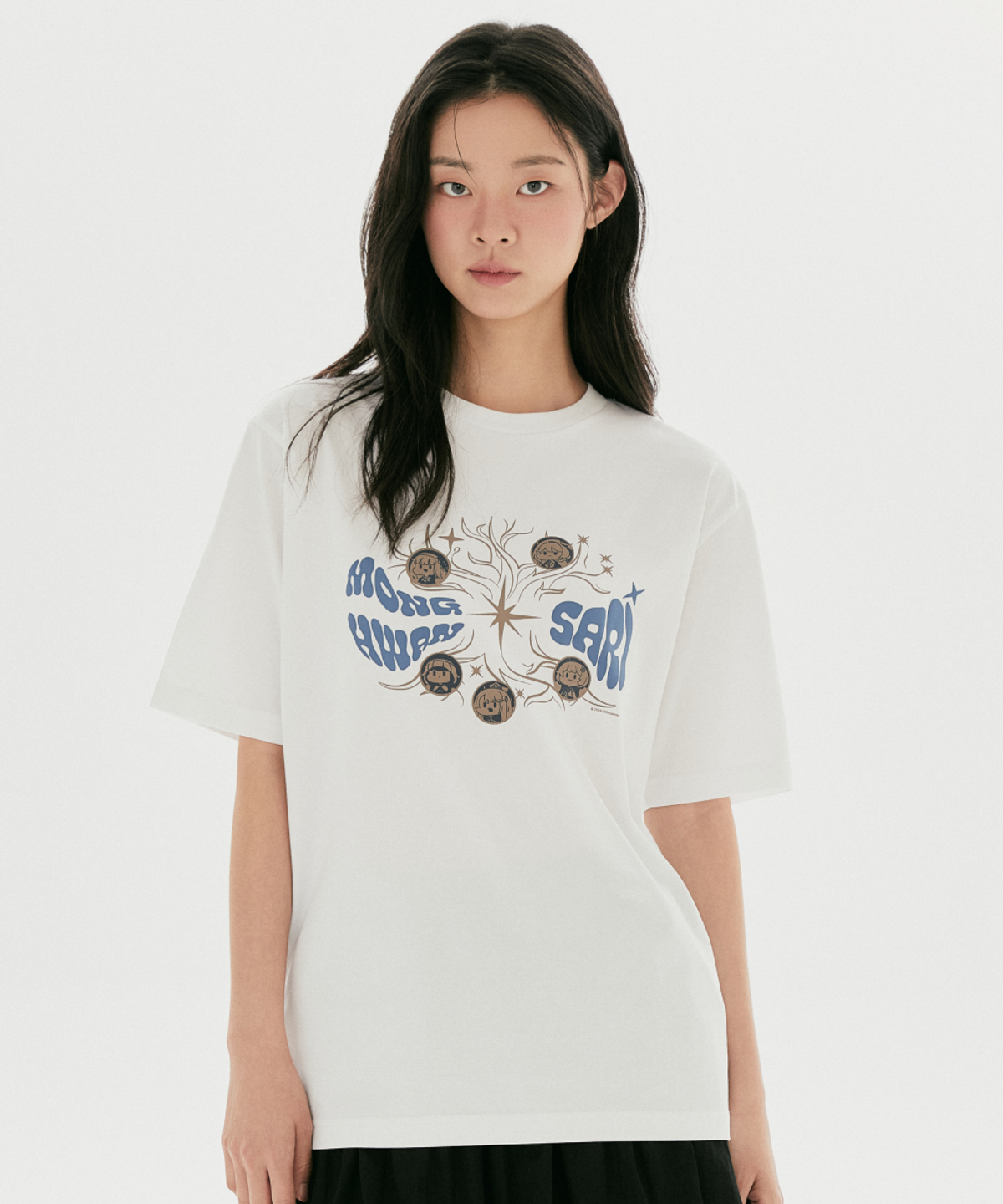 스파오(SPAO) [트릭컬 리바이브] 반팔 티셔츠(WHITE)_SPRLG25U19