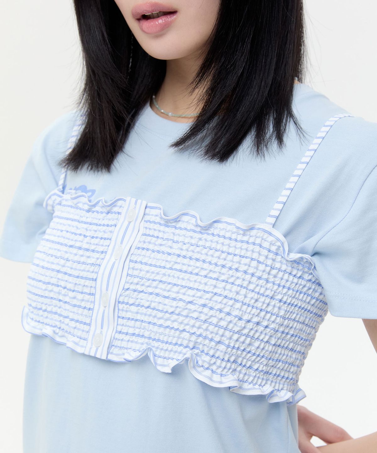타입서비스(TYPESERVICE) Buttoned Smocked Strap Top [Blue]