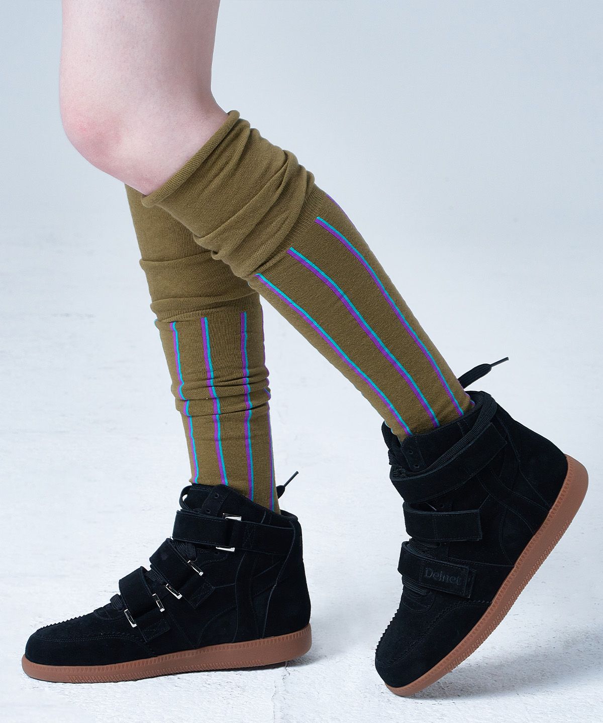 다이닛(DEINET) HIGH TOP SNEAKERS IN BLACK