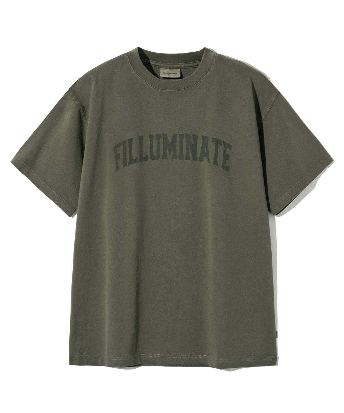 필루미네이트(FILLUMINATE) 에센셜 아치 로고 피그먼트 티셔츠-카키