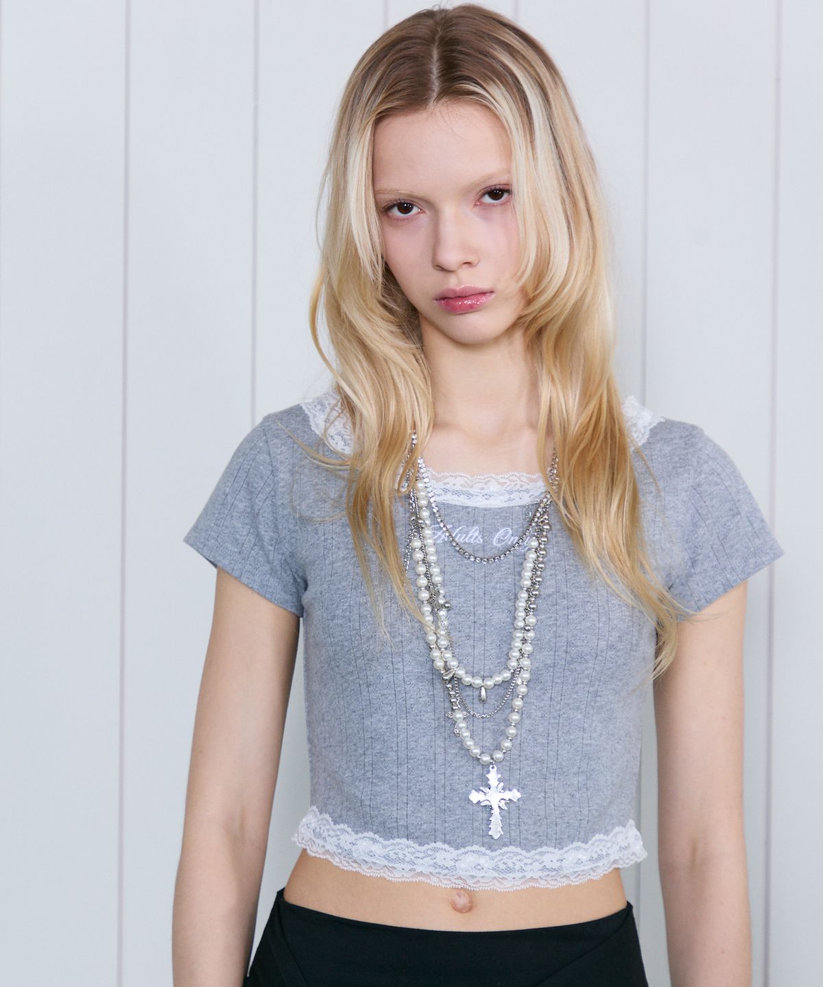 라라폭스(LALAFOX) LACE TRIM EYELET SLIM T-SHIRT GREY BS2CH017
