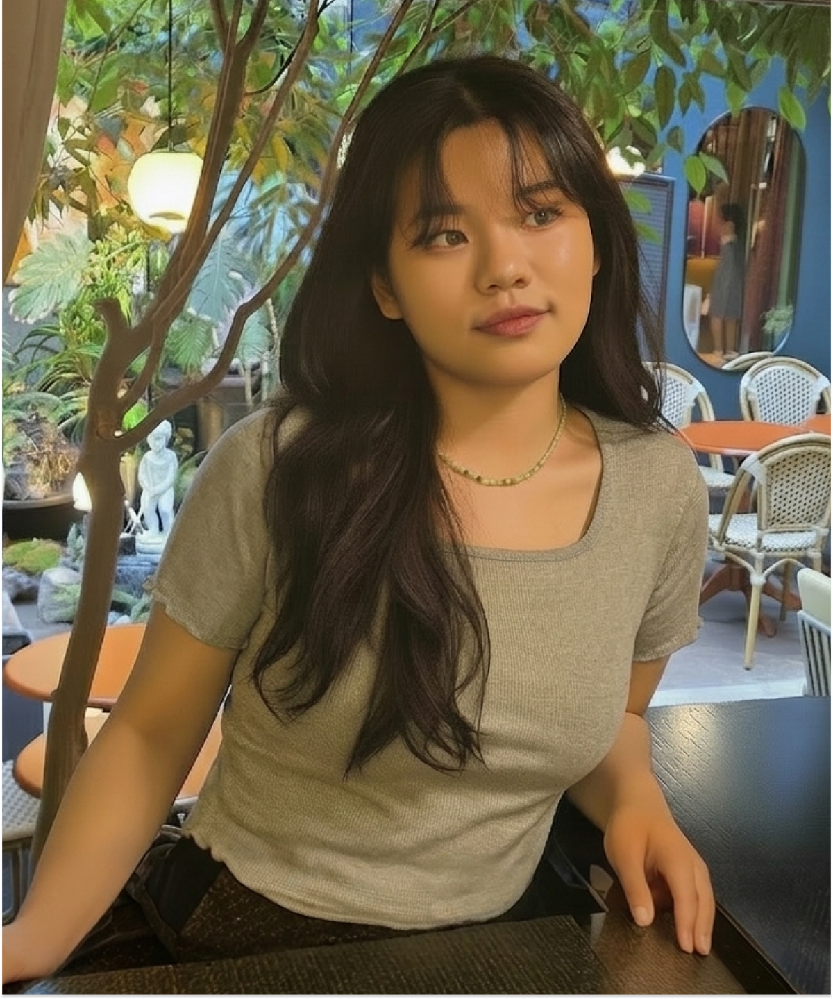 로엠(ROEM) 반팔 펀칭소재 스퀘어넥 티셔츠 RMHWG25RT6