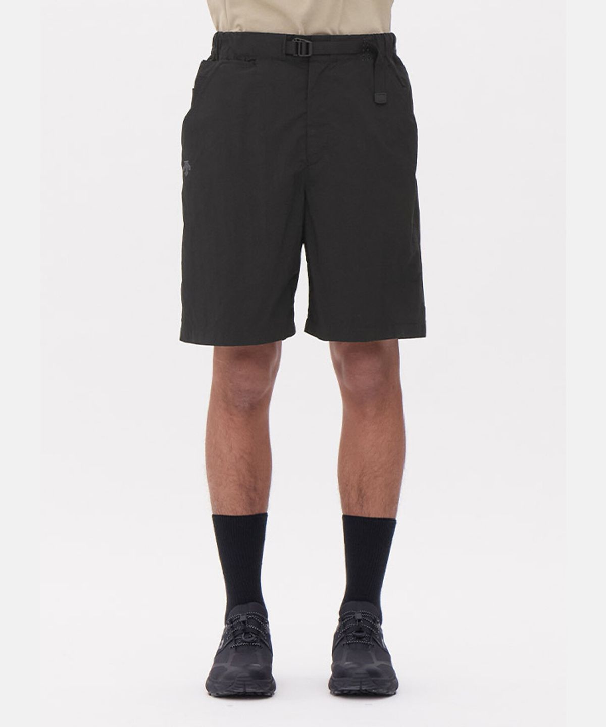 데상트(DESCENTE) [ALLTERRAIN 81] WOVEN SHORTS 블랙 SR213KHP43