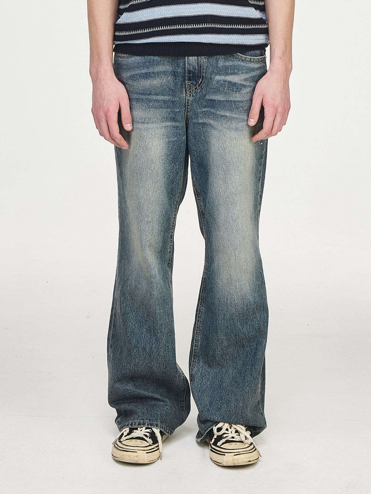 그레이티스트(THE GREATEST) Stud Denim Pants Blue