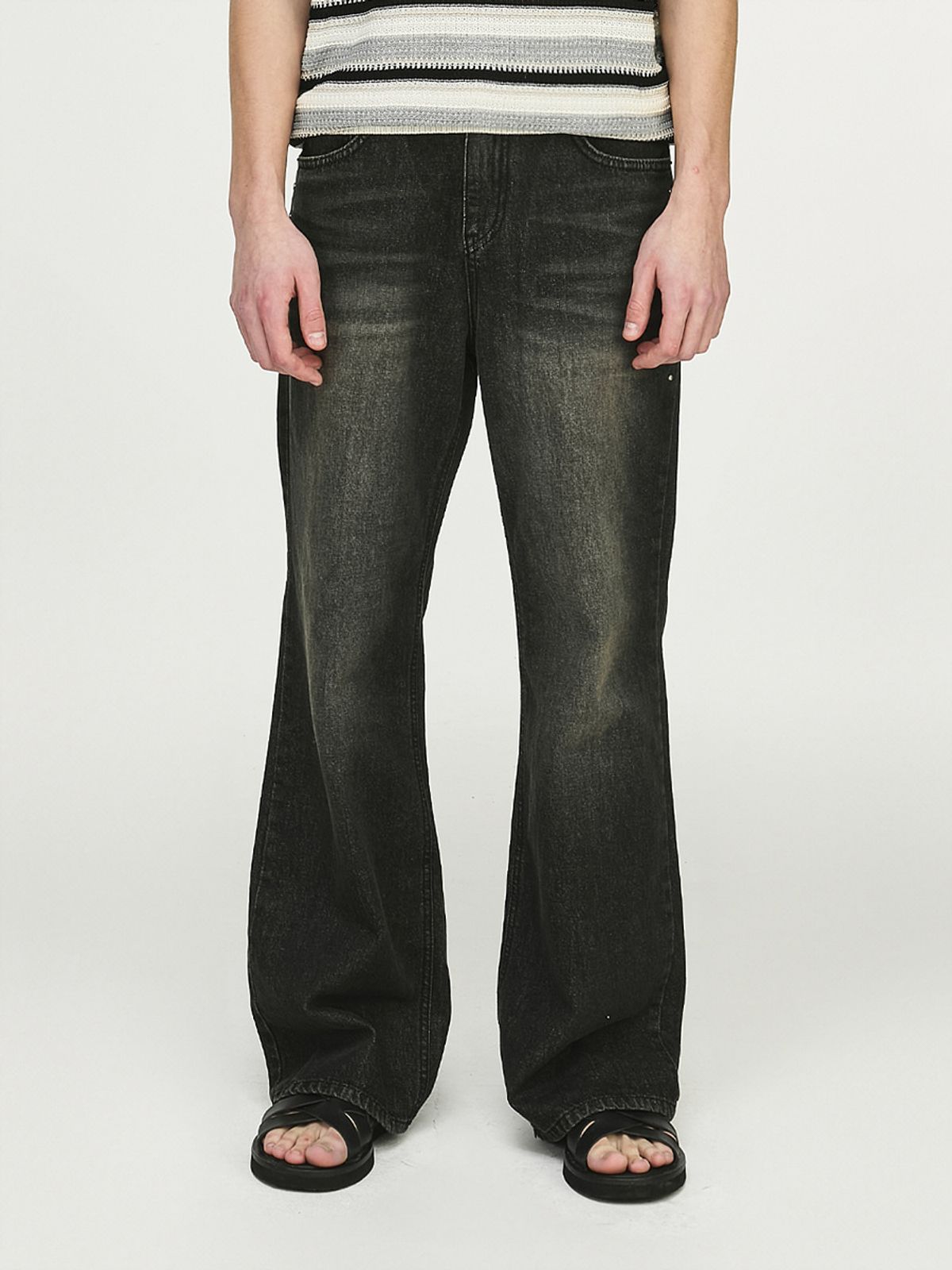 그레이티스트(THE GREATEST) Stud Denim Pants Black