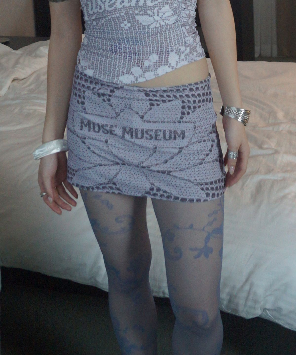 뮤즈뮤지엄(MUSEMUSEUM) Printed Lace Skirt_Mauve
