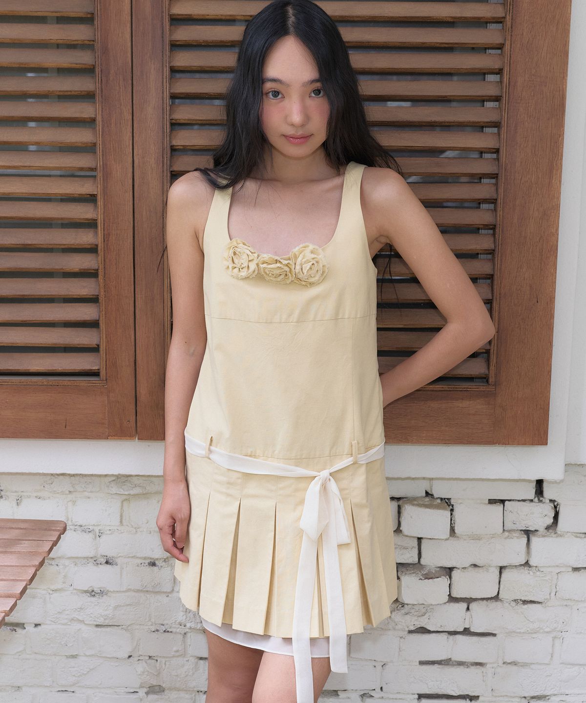 마가린핑거스(MARGARIN FINGERS) BELTED PLEATS ONE-PIECE (BUTTER)