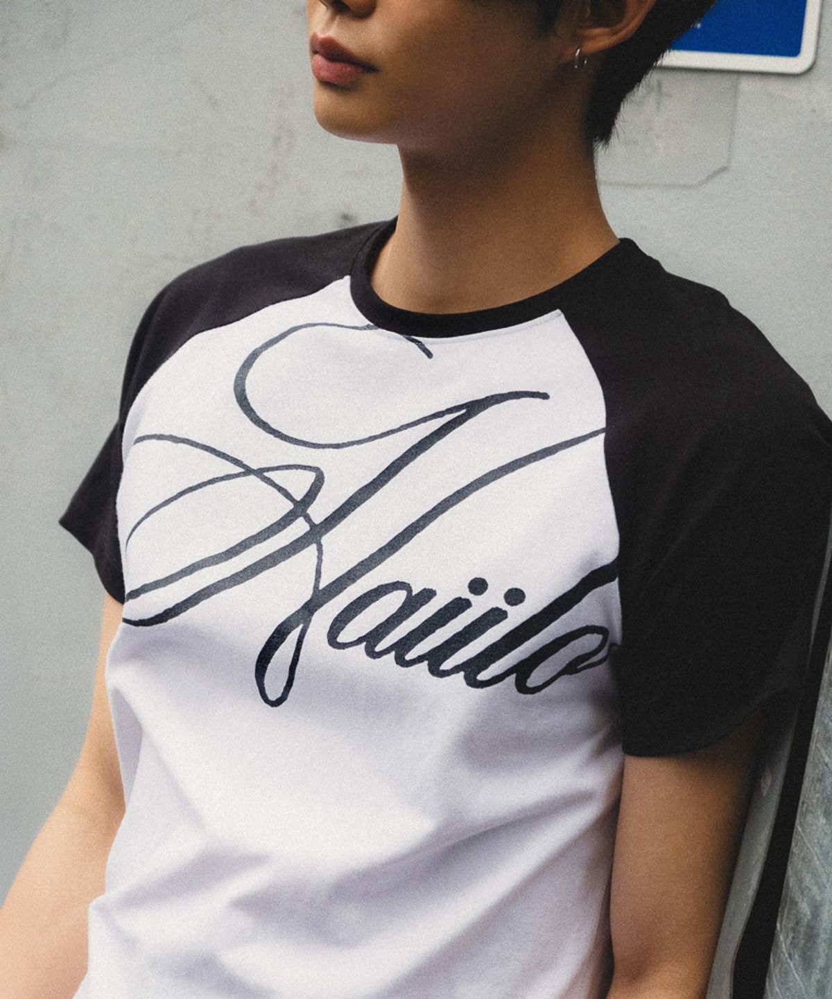 헤일로(HAIILO) Signed Raglan (Paper-black)