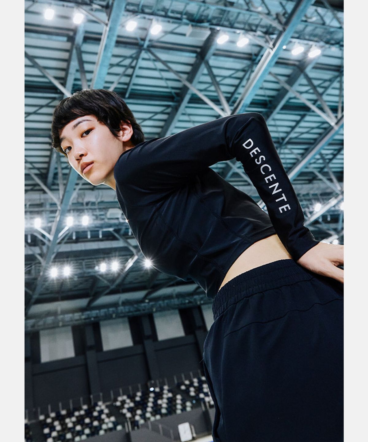 데상트(DESCENTE) 스피릿 긴팔 래쉬가드 블랙 SR223ETL51