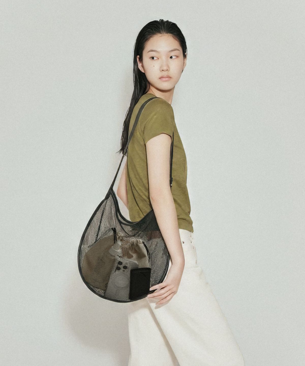 조에뜨(ZOEET) PEBBLE SHOULDER MESH BAG (MIDNIGHT)
