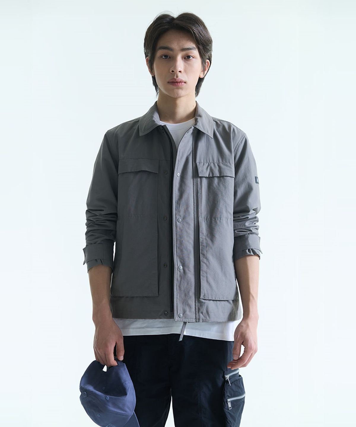 에이글(Aigle) 남성 GORE-TEX WINDSTOPPER 2레이어 숏 재킷 탈부착 후드 AAS26MOUT003GAR