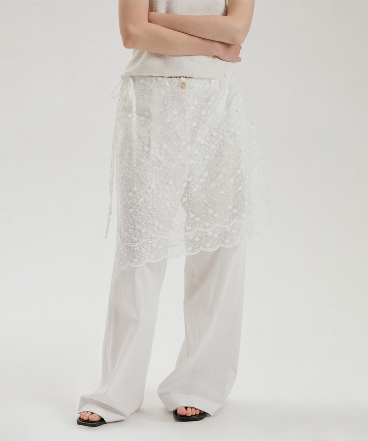 아바몰리(AVA MOLLI) LACE WRAP SKIRT (WHITE)
