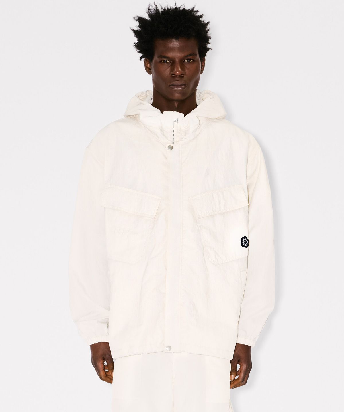 겐조(KENZO) 남성 보케 플라워 2.0 아이보리 숏 윈드브레이커_K265AMU503IVX
