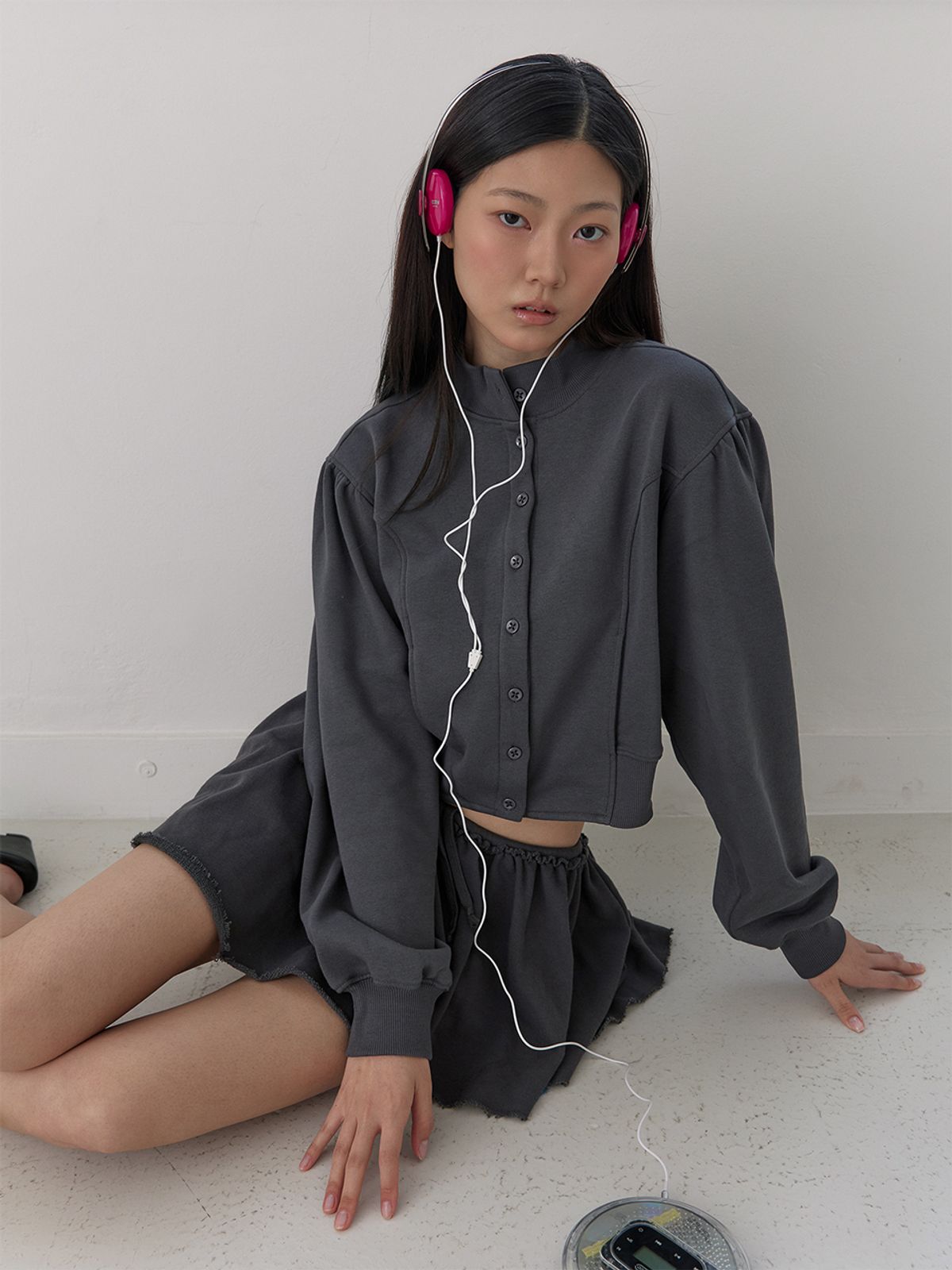 어펙션(AFFECTION) Dalia Sweat Cardigan