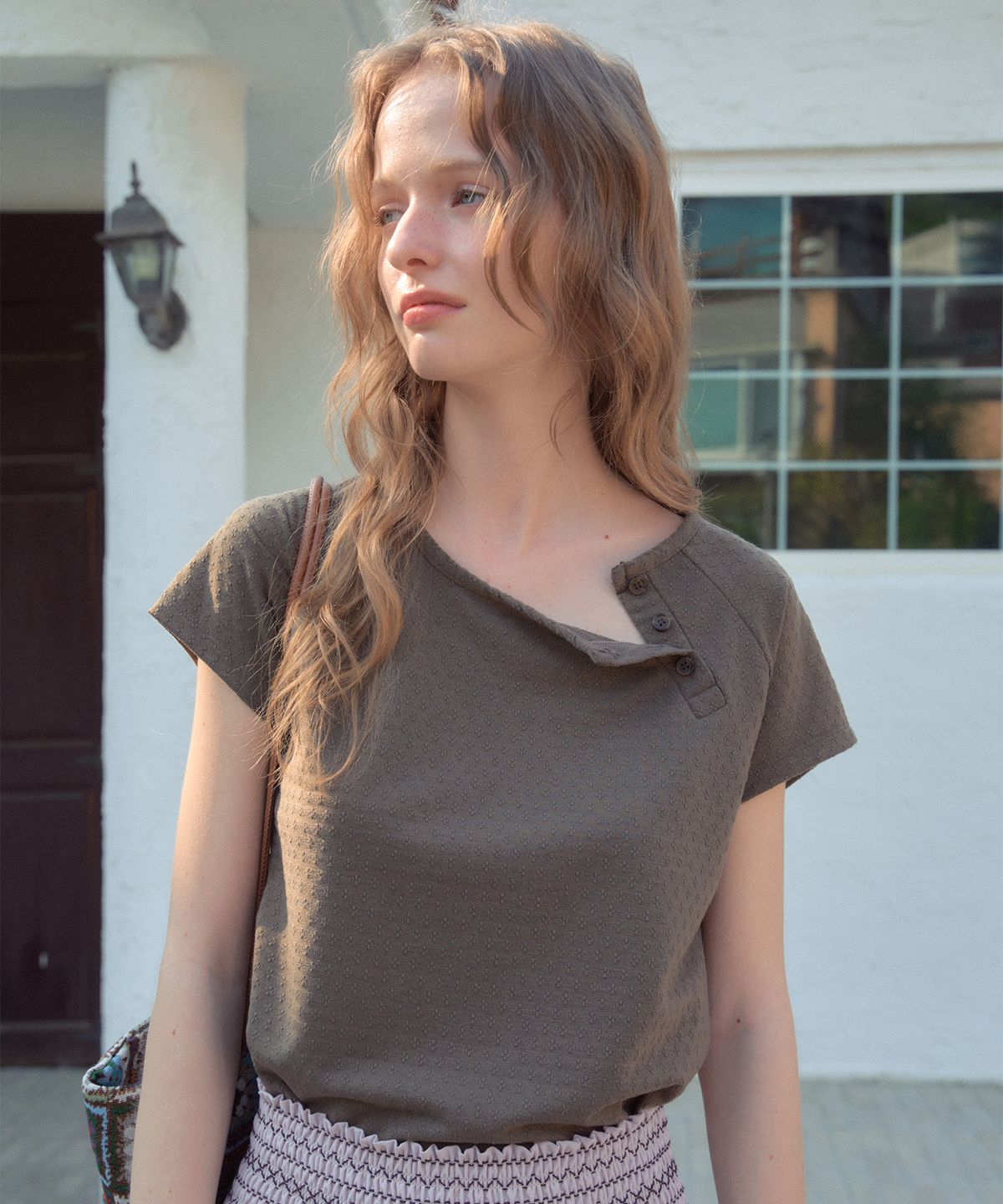 아우어노스텔지아(OURNOSTALGIA) Jacquard Button Half T-Shirt_Brown(OB6TP15)