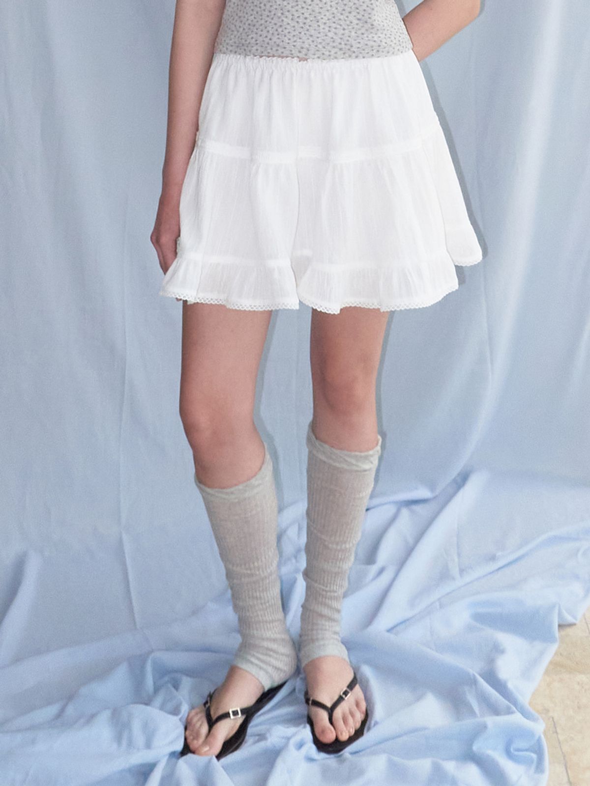 에트몽(ETMON) Lace Tiered Mini Skirt, White