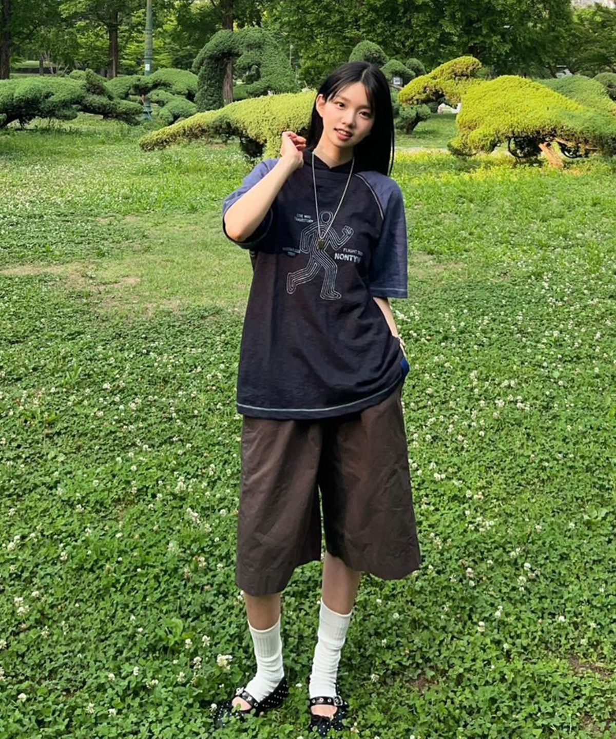 논타입(NONTYPE) ARCHIVE RUNRUN GRAPHIC RAGLAN TEE (NAVY)