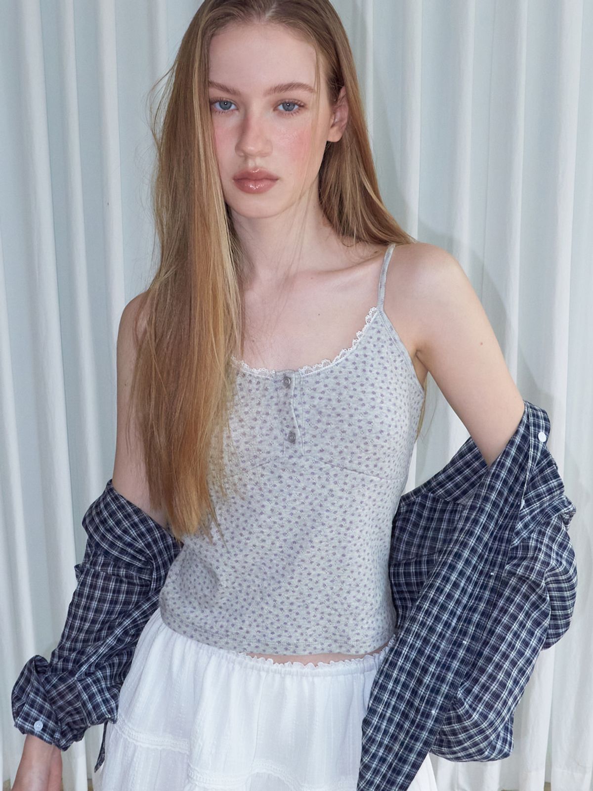 에트몽(ETMON) Flower Button Sleeveless Top, Melange Grey