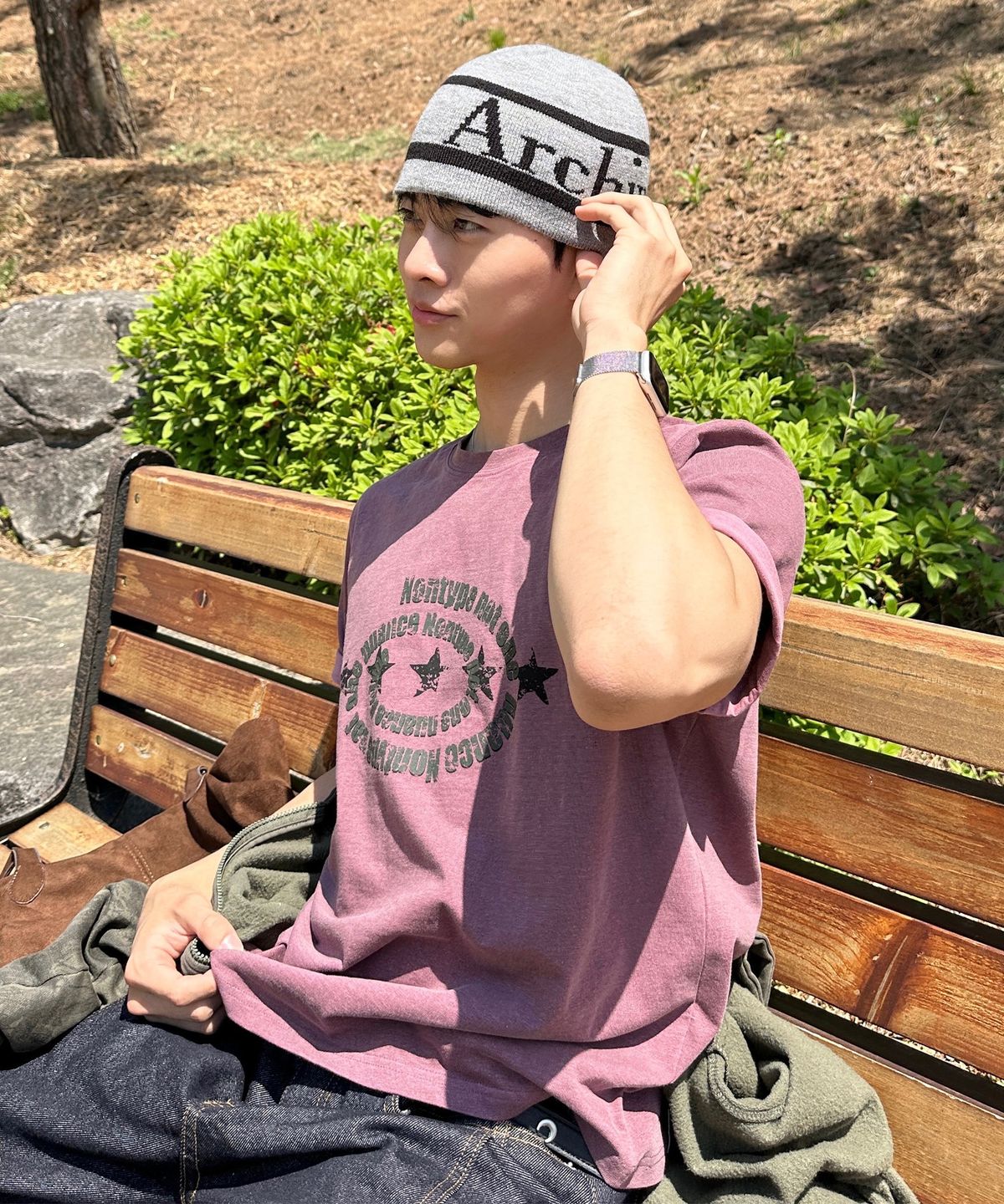 논타입(NONTYPE) VINTAGE STAR SEMI CROPPED TEE (LIGHT RED)