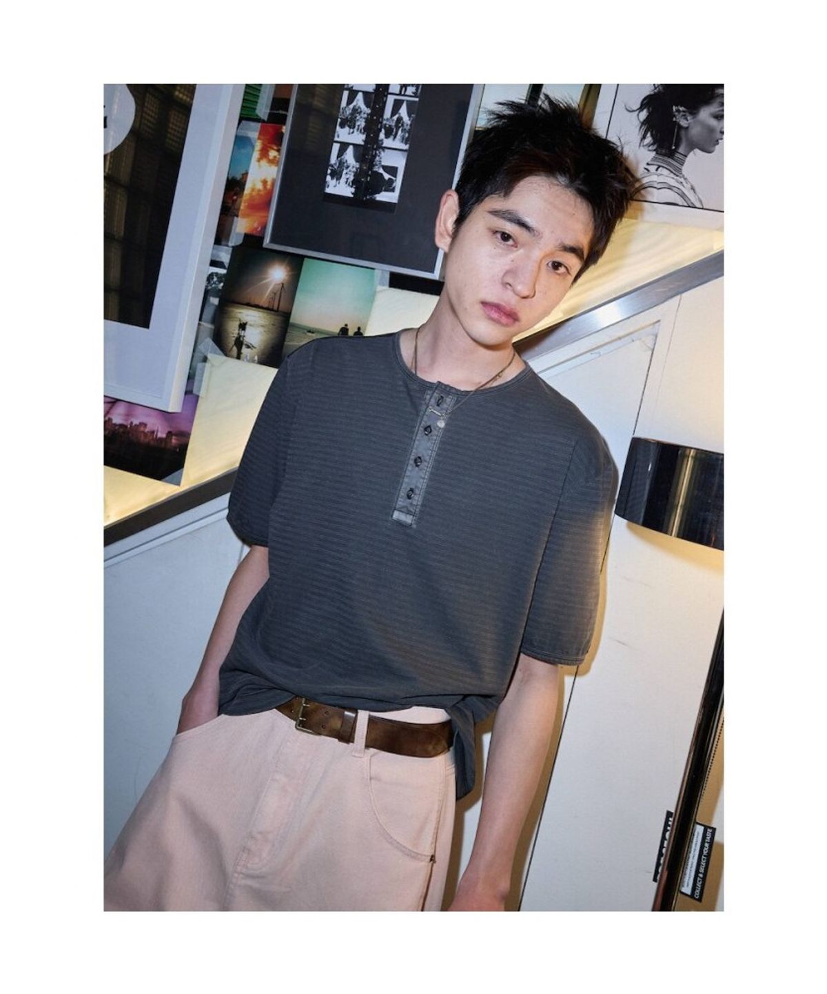 샌드 사운드(SAND SOUND) (UNISEX) 다잉 스트라이프 헨리넥 반소매 티셔츠  블랙