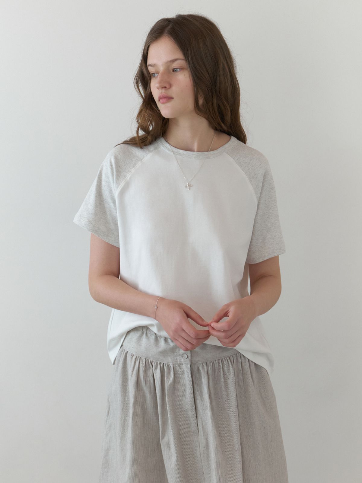 더미튼(THEMITTEN) Brume half t-shirt (white/melange)
